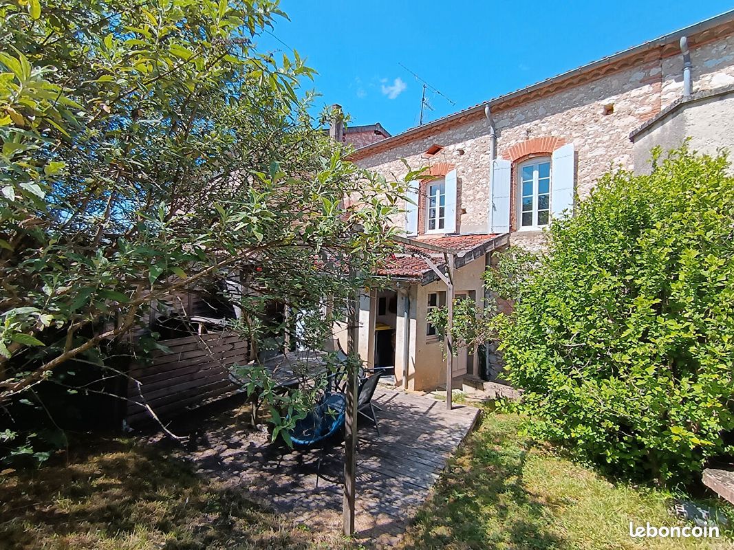 Maison 6 pièces 172 m² · à Briatexte · 172 m² · 209 000 €