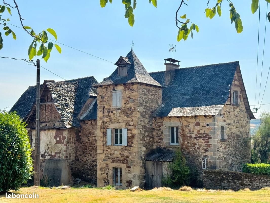 Maison 7 pièces 160 m² · à Conques-en-Rouergue · 160 m² · 124 000 €