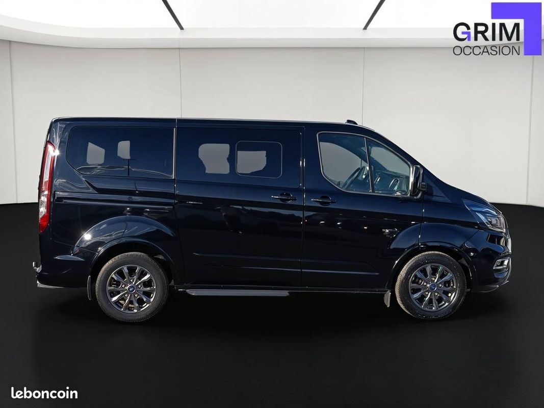 FORD Tourneo Custom 320 L1H1 2.0 EcoBlue 185 Titanium X (image 3)