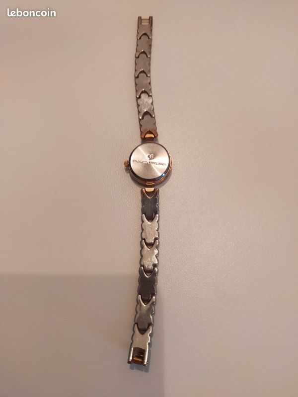 Montre Femme KELIA à Quartz - Boîtier Plaqué Or, Bracelet Cuir Marron - Très Bon état, Fonctionne Parfaitement