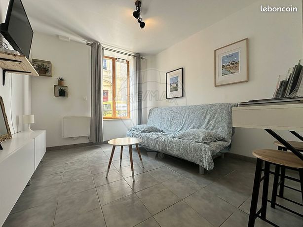 Studio 1 pièce 21 m²