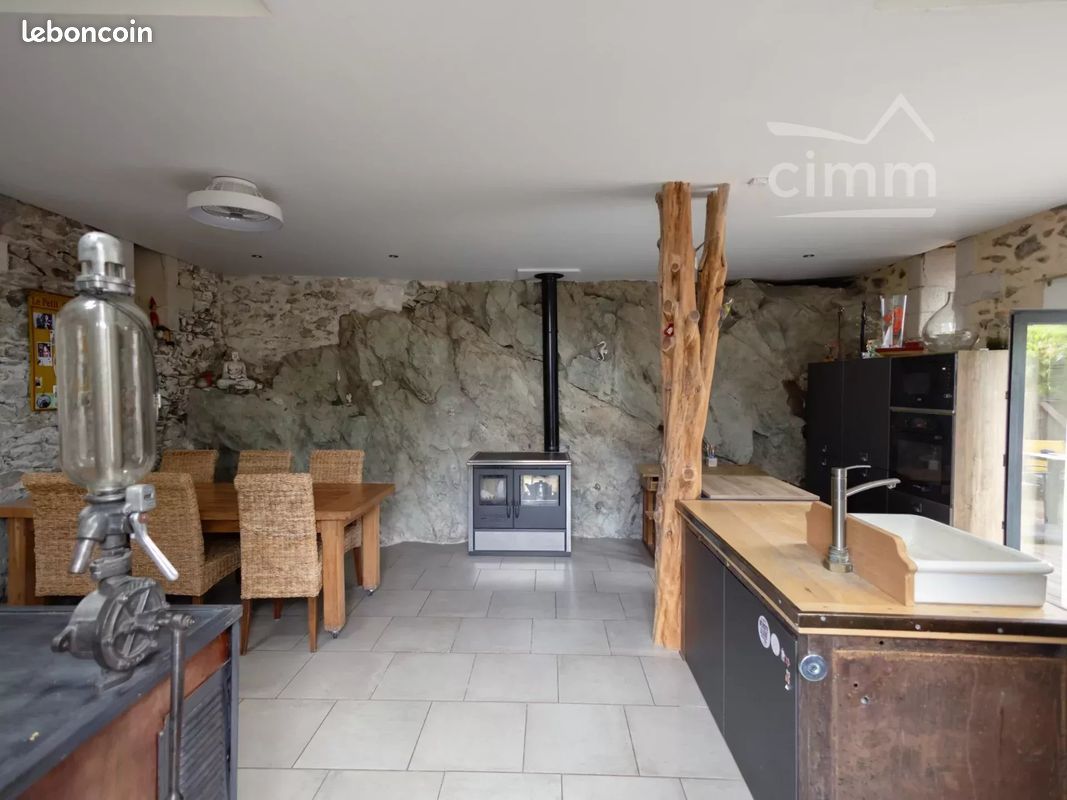 Maison 5 pièces 99 m² · à Denée · 99 m² · 254 000 €