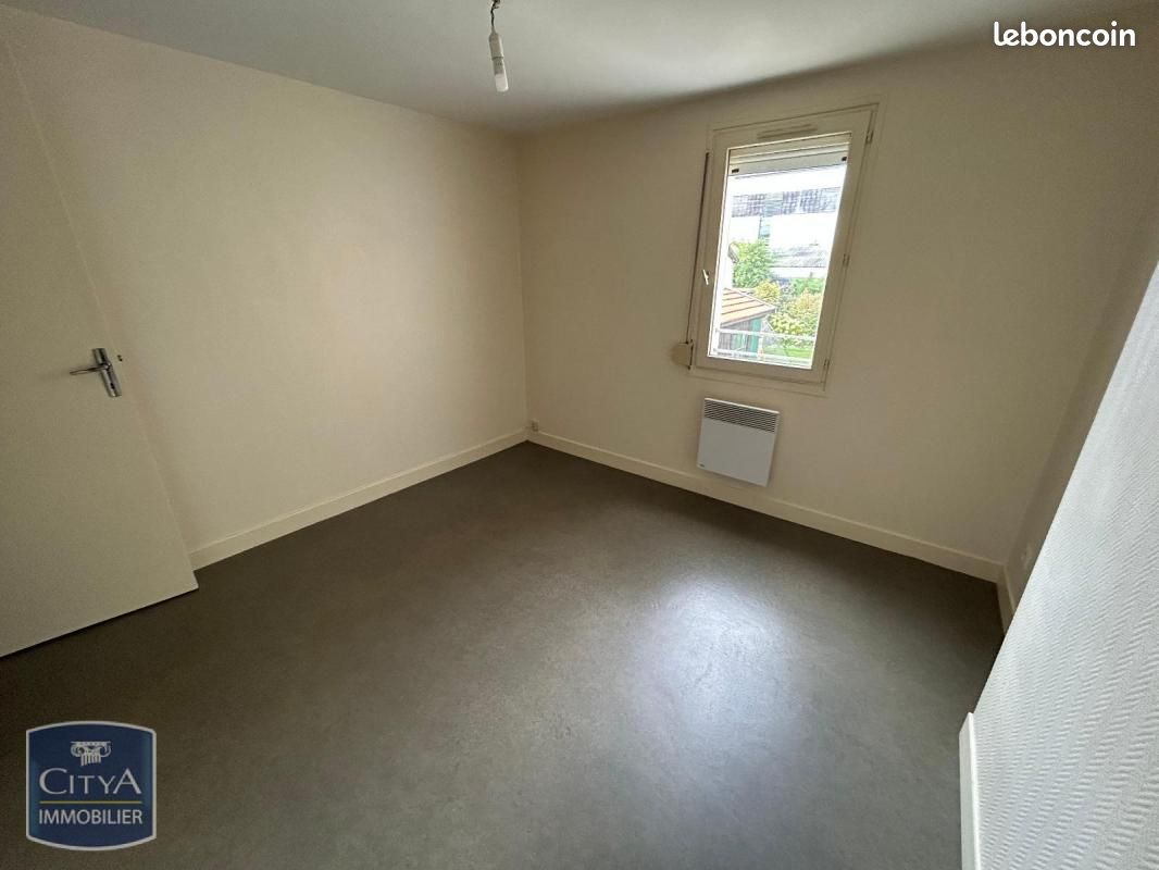 Appartement a louer chalons-en-champagne - 2 pièce(s) - 47 m2 - Surfyn