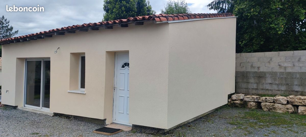 Maison 2 pièces 34 m² · à Saint-Martin-de-Saint-Maixent · 34 m² · 450 €