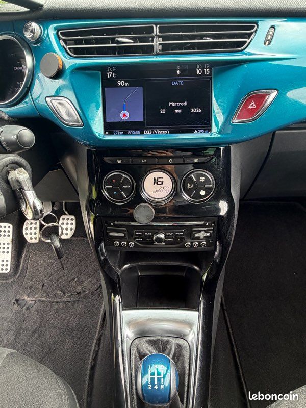 Citroën ds3 1.6 HDi 90ch sport chic (image 9)