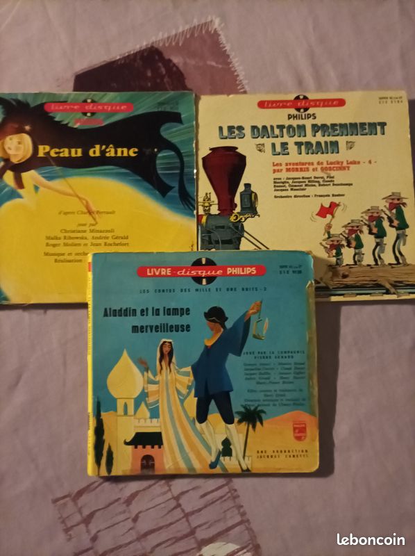 3 livres disques 45T Aladin, Peau d'âne et Dalton (image 1)