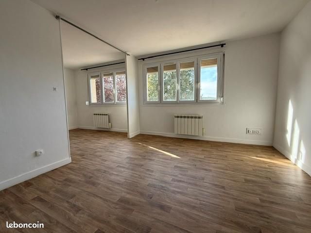 Appartement 2 pièces 55 m² · à Saint-Gengoux-de-Scissé · 55 m² · 490 €/mois