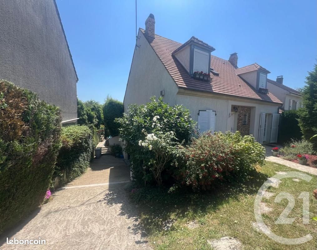 Maison 6 pièces 113 m² · à Dammartin-en-Goële · 113 m² · 339 000 €