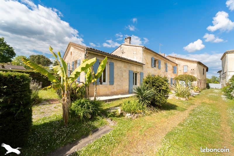 Maison 6 pièces 209 m² · à Branne · 209 m² · 299 000 €