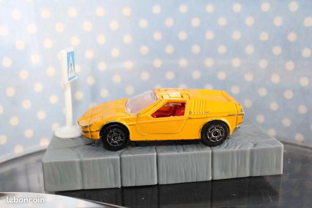 Voiture vintage Joustra BMW M1 - Jouet Années 80 - Racing Texaco