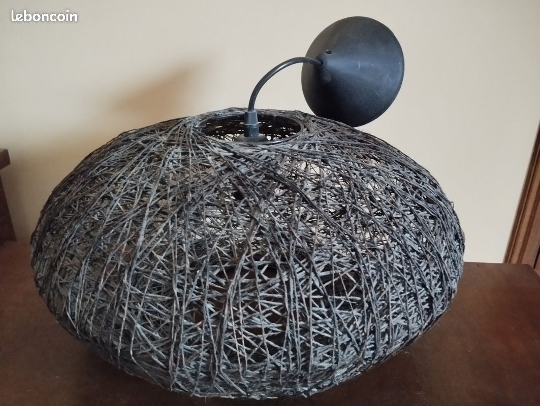 Suspension (image 1)