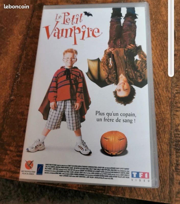 VHS le petit vampire film enfant (image 1)