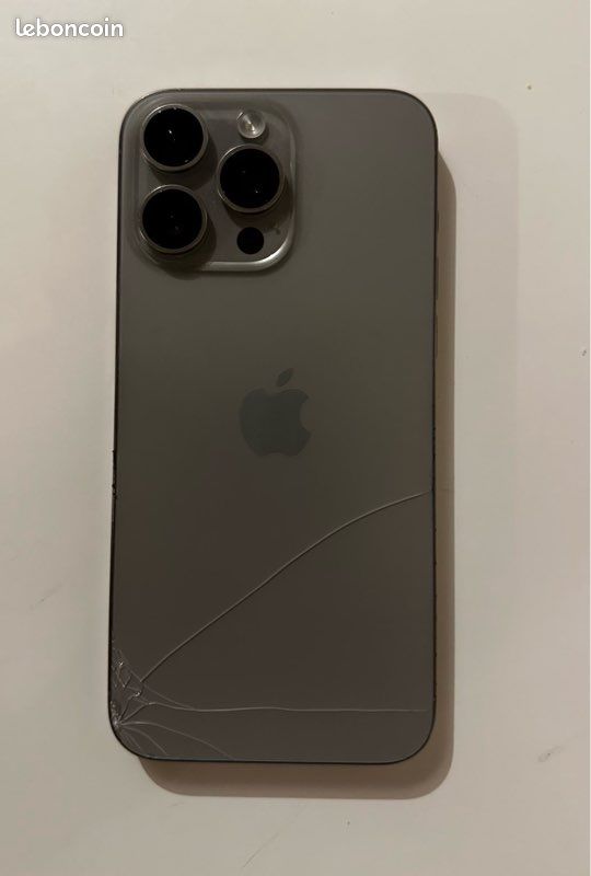 IPhone 15 pro Max 256 giga (image 3)