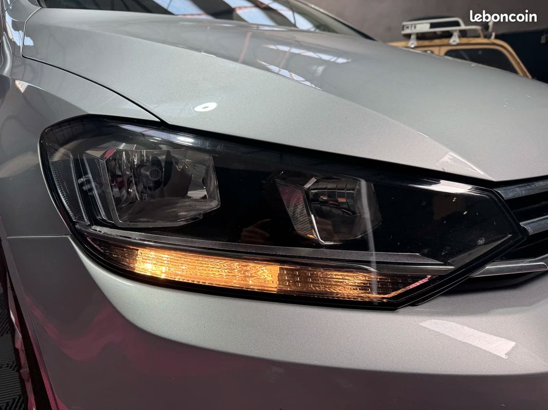 Volkswagen TOURAN 1.6 TDI 115cv DSG7 Confortline / Caméra de Recul / Régulateur de vitesse (image 10)