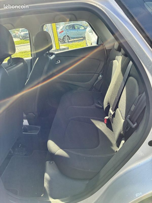 Renault Captur Life TCe 90 18 (image 17)