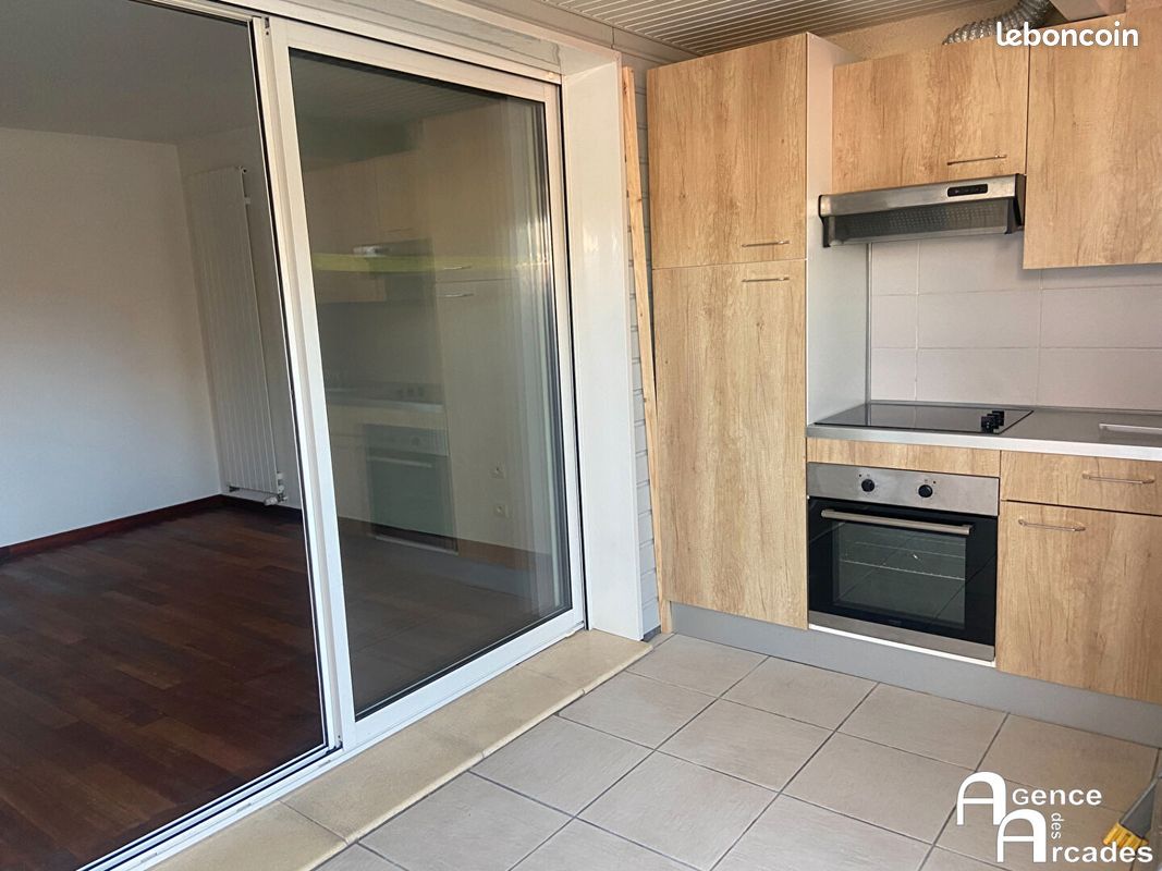 Appartement 1 pièce 26 m² · à Saint-Sulpice-Et-Cameyrac · 26 m² · 590 €/mois