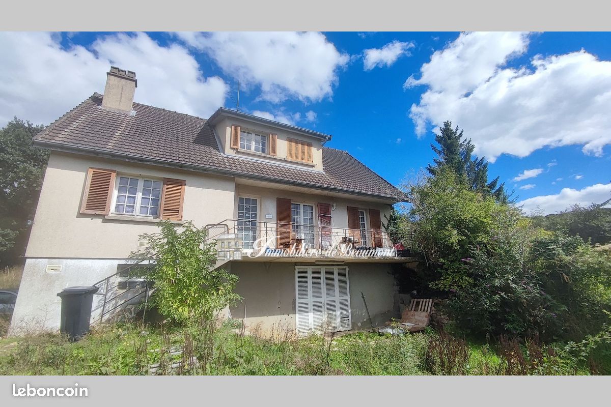 Maison 8 pièces 186 m² · à Beaumont-le-Roger · 186 m² · 148 500 €