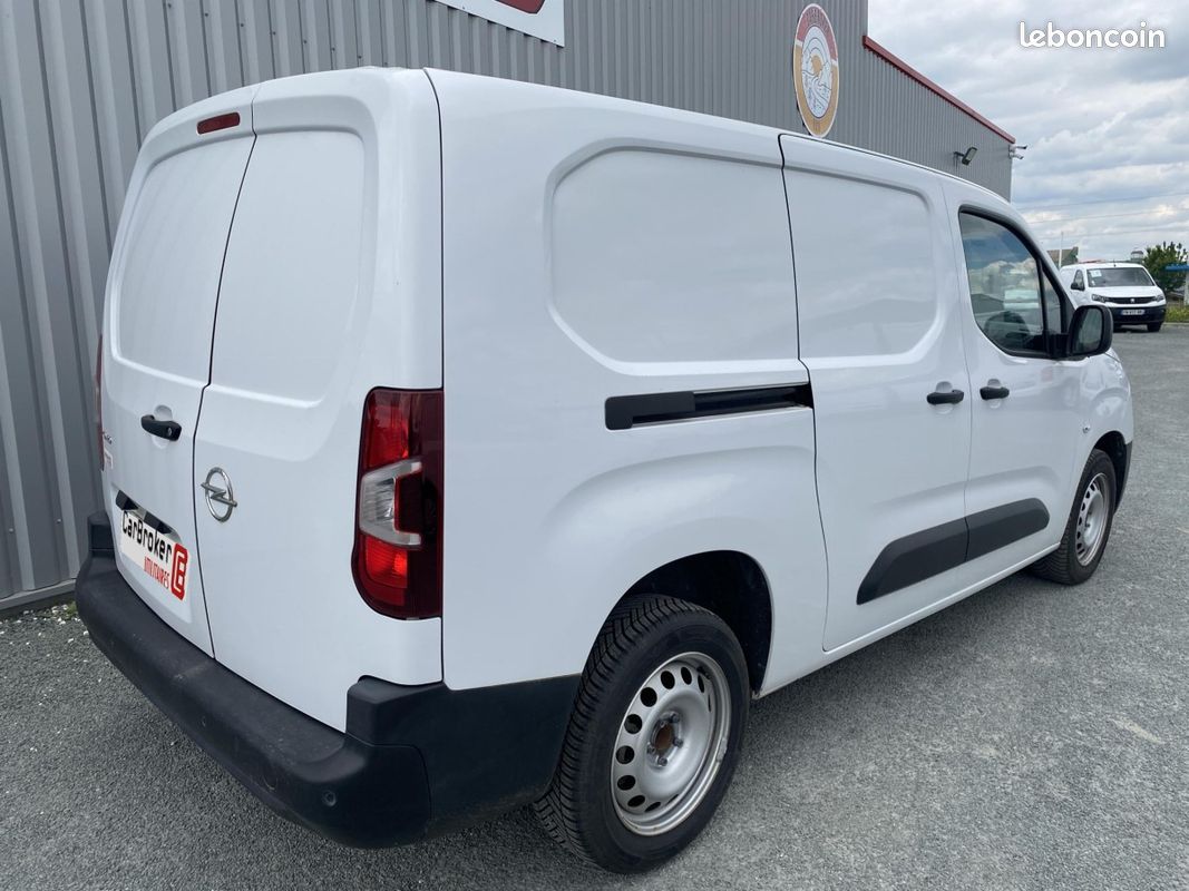 Opel Combo (4) L2H1 Cargo Augmenté 1.5 diese 100ch L2H1 PACK CLIM (image 7)