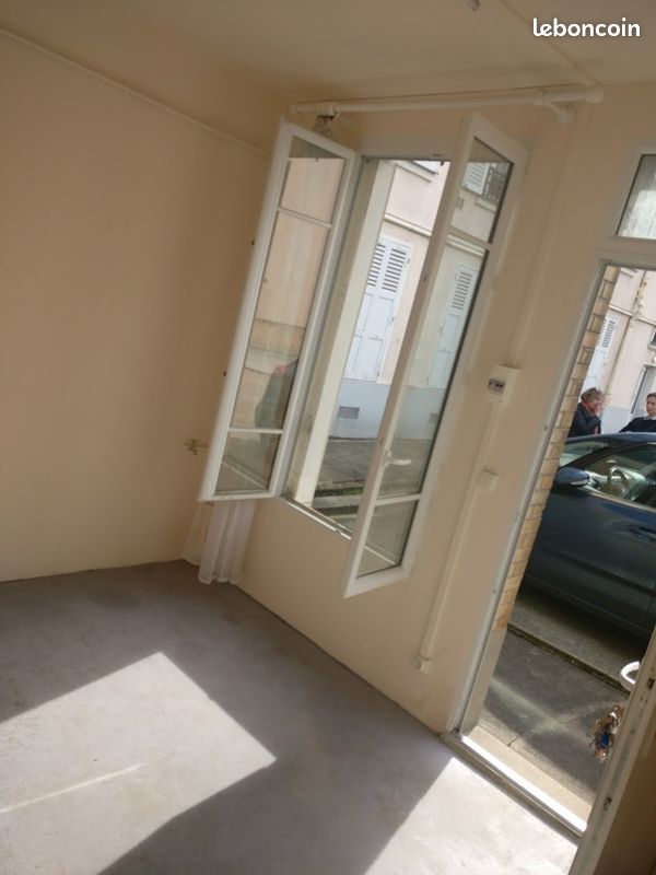 Parking 10 m² · à Nanterre · 10 m² · 250 €/mois