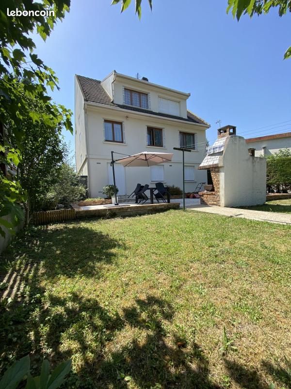 Maison 7 pièces 144 m² · à Méry-sur-Oise · 144 m² · 449 000 €