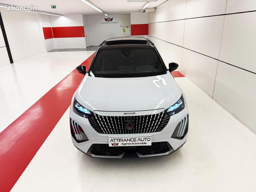 PEUGEOT 2008 1.2i 12V S&S - 130 - BV EAT8 II GT PHASE 2 (image 9)