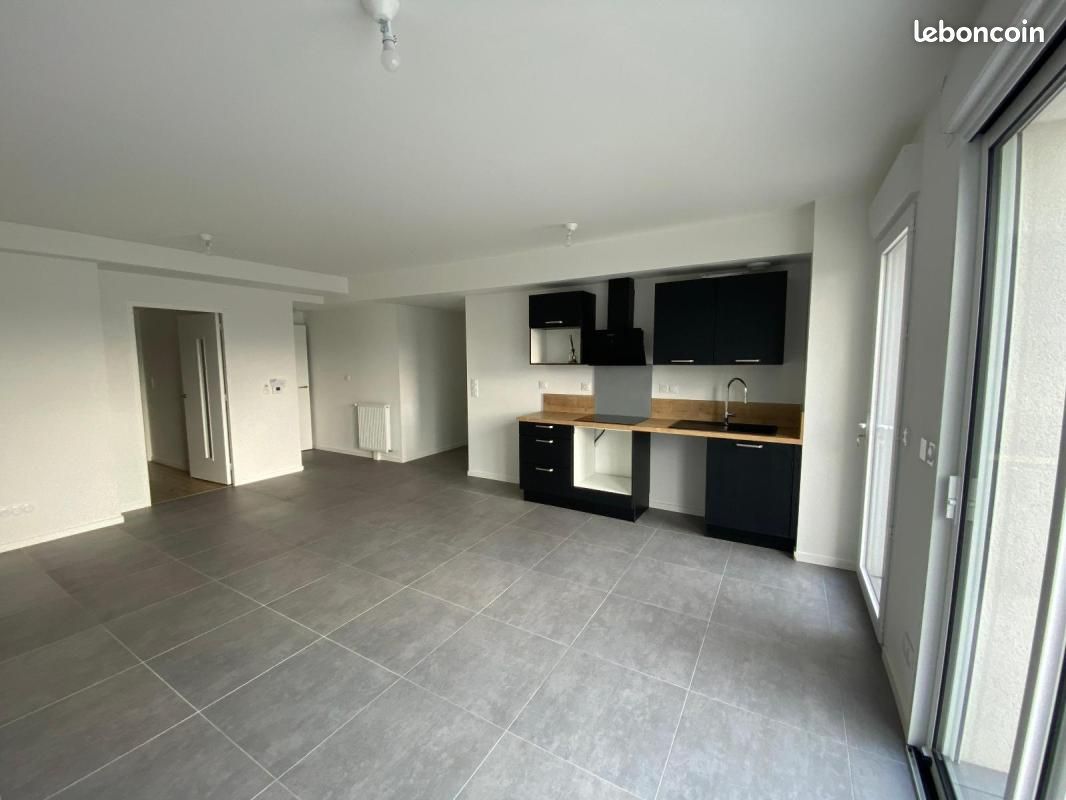 Appartement 3 pièces 68 m² · à Laval · 68 m² · 790 €