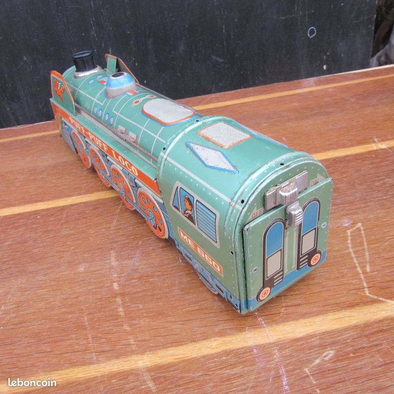 Locomotive vintage Yonezawa (Japon) en tôle lithographiée, 38