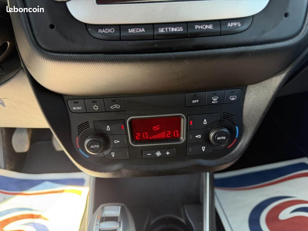 ALFA ROMEO MITO 0.9i TwinAir - 105 S&S Super clim + Radar AR (image 31)