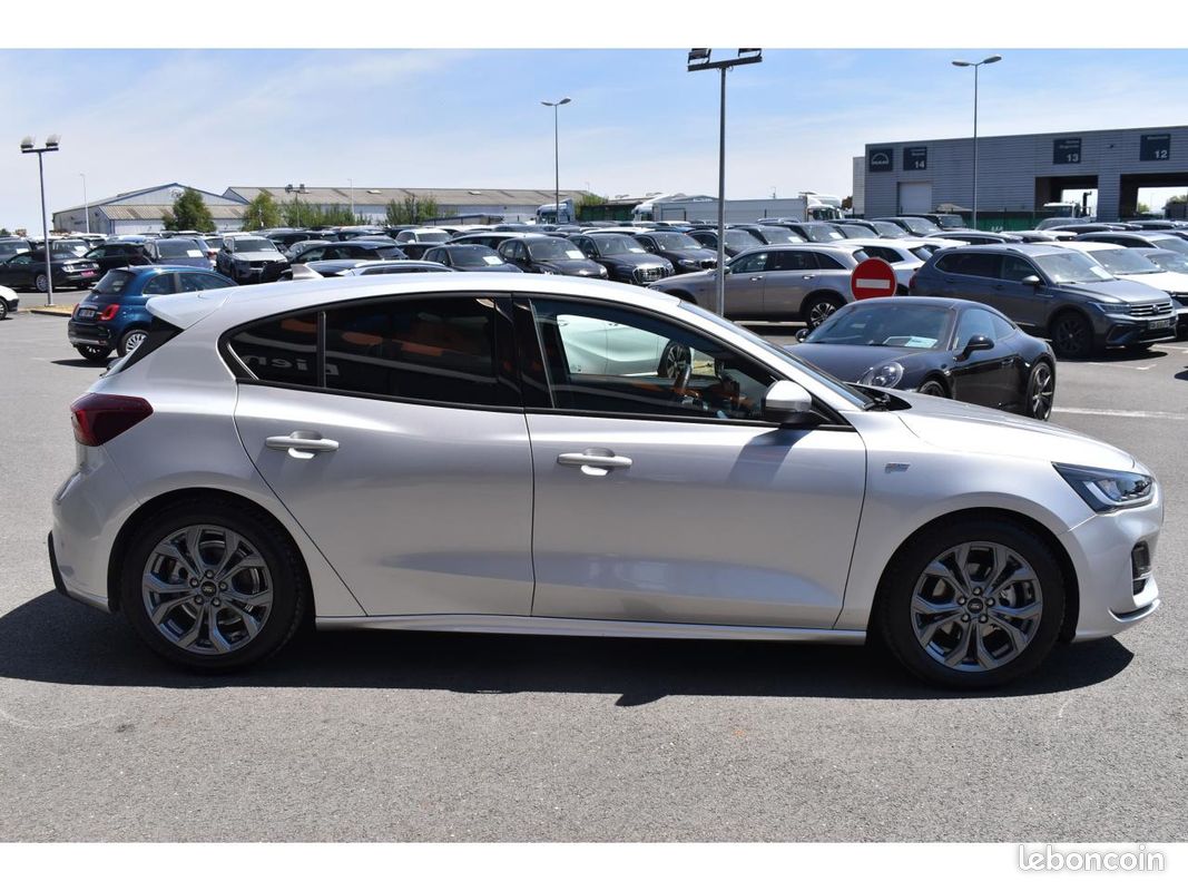 FORD FOCUS 1.5 EcoBlue 115 Powershift ST LINE X (image 4)