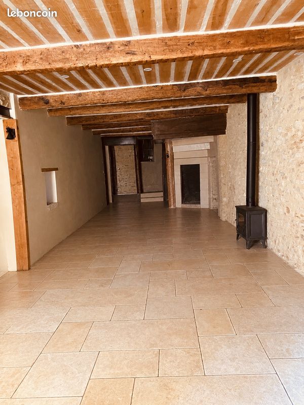 Maison 6 pièces 200 m² · à Mirabeau · 200 m² · 390 000 €