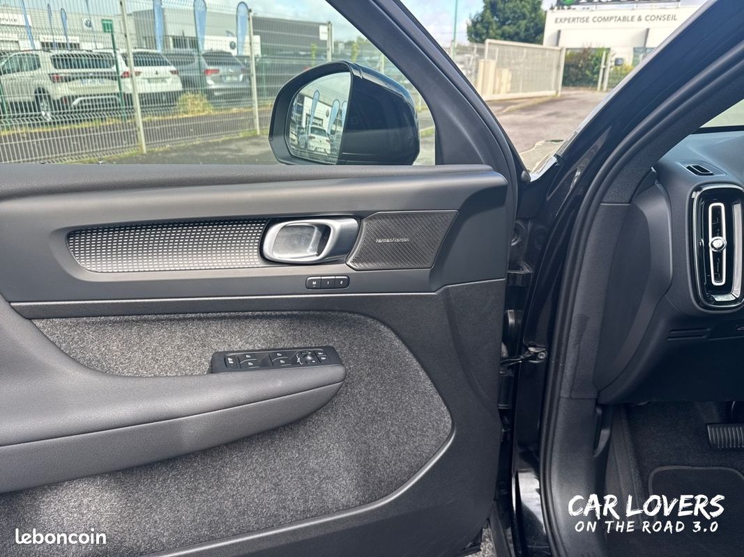 VOLVO XC40 B3 163 ch DCT7 Ultra (image 27)