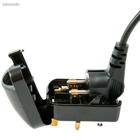 Adaptateur secteur Europe vers UK x1 (image 1)