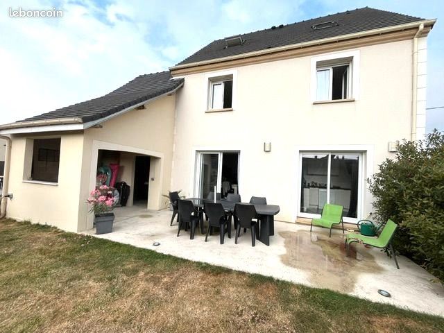 Maison 6 pièces 134 m² · à Ully-Saint-Georges · 134 m² · 335 000 €