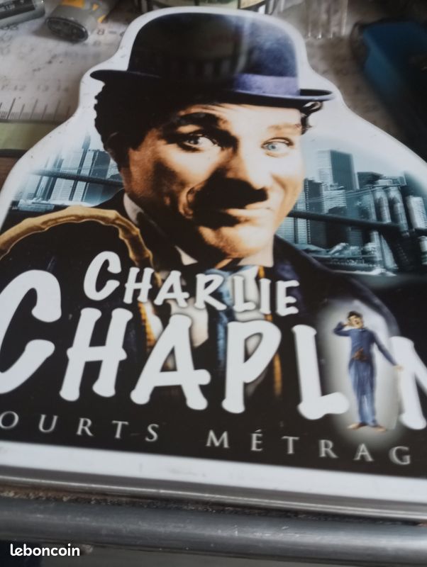 Un coffret Dvd de Charlie Chaplin (image 3)