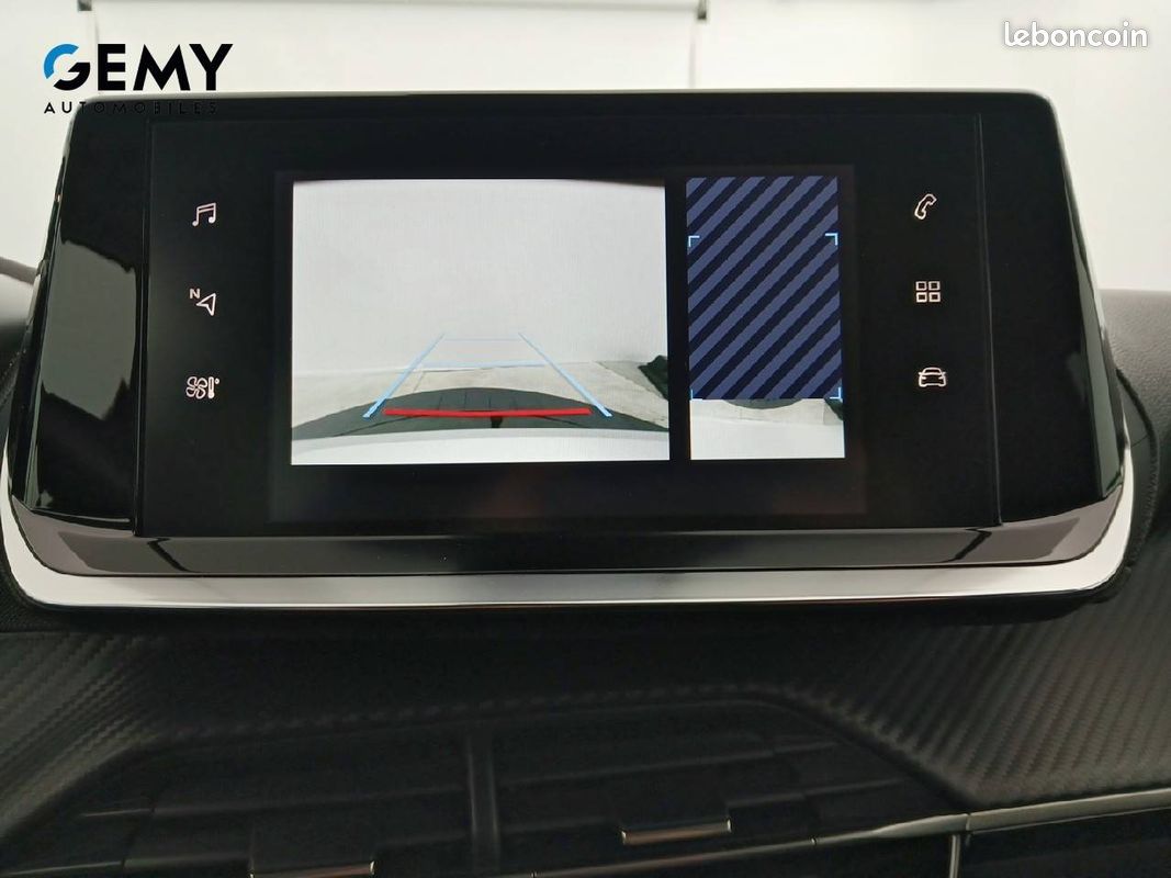 PEUGEOT 2008 PureTech 100 S&S BVM6 Style (image 15)