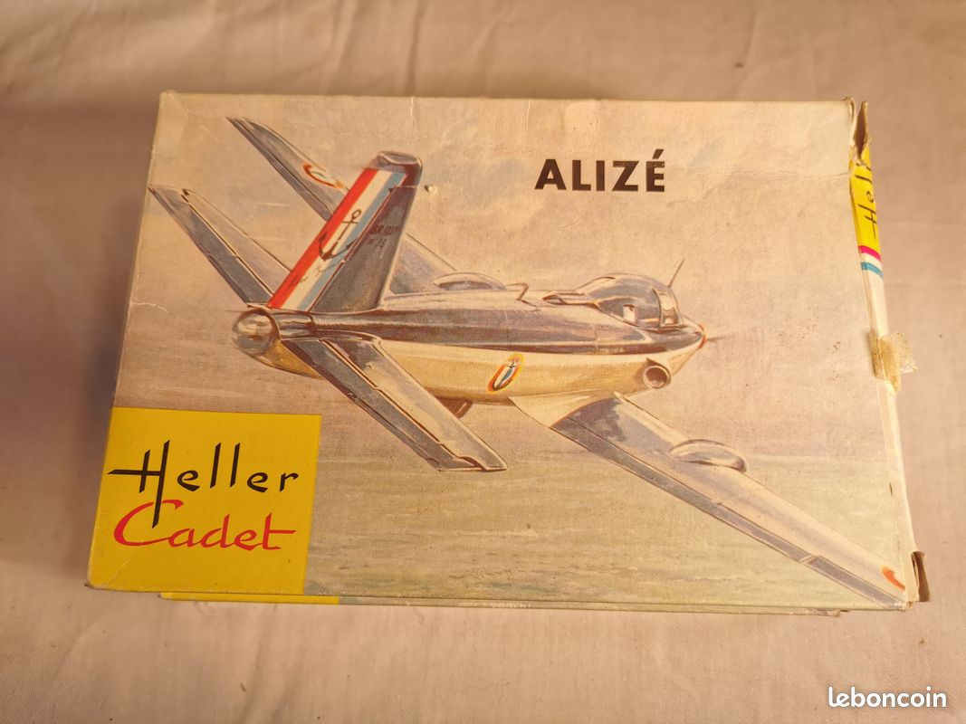 Maquette bateau en bois : remorqueur Atlantic - Jeux et jouets