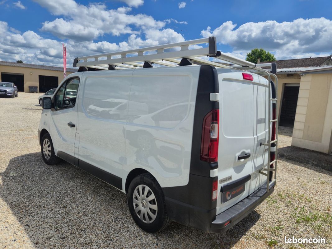 Renault trafic fourgon gn l1h1 1000 kg dci 120 grand confort 11990 euro ttc 12 mois garantie (image 10)