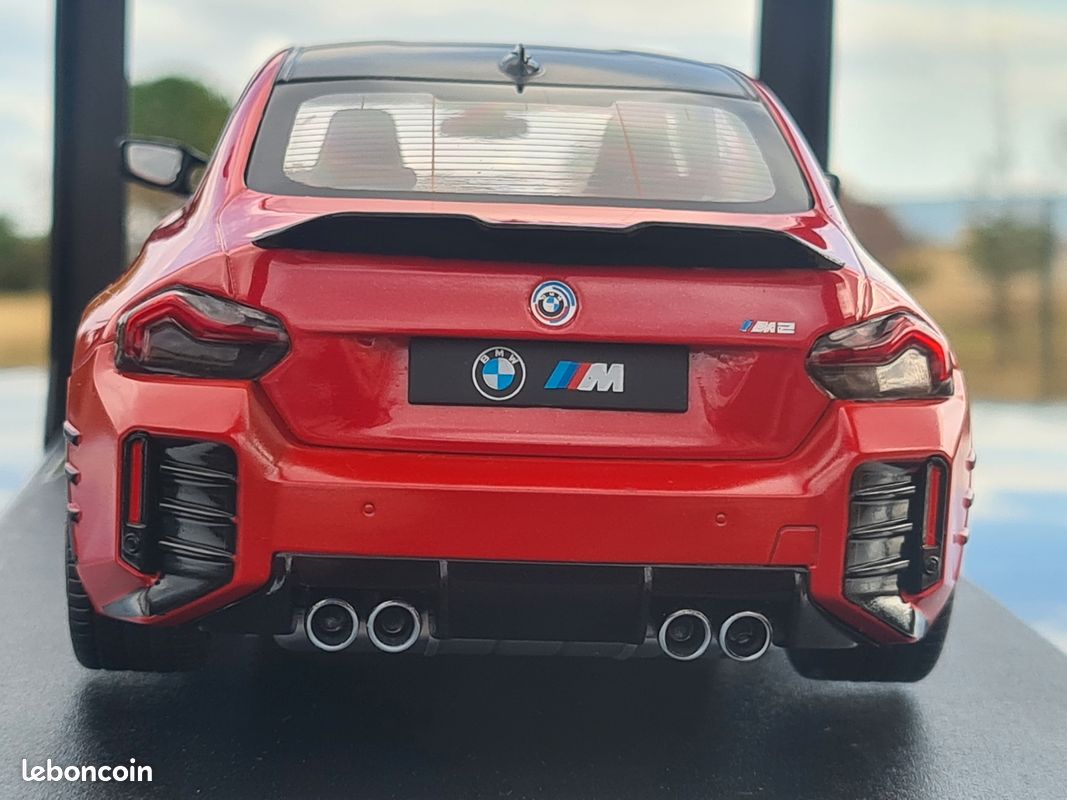 Bmw m2 performance 1/18 solido (image 4)