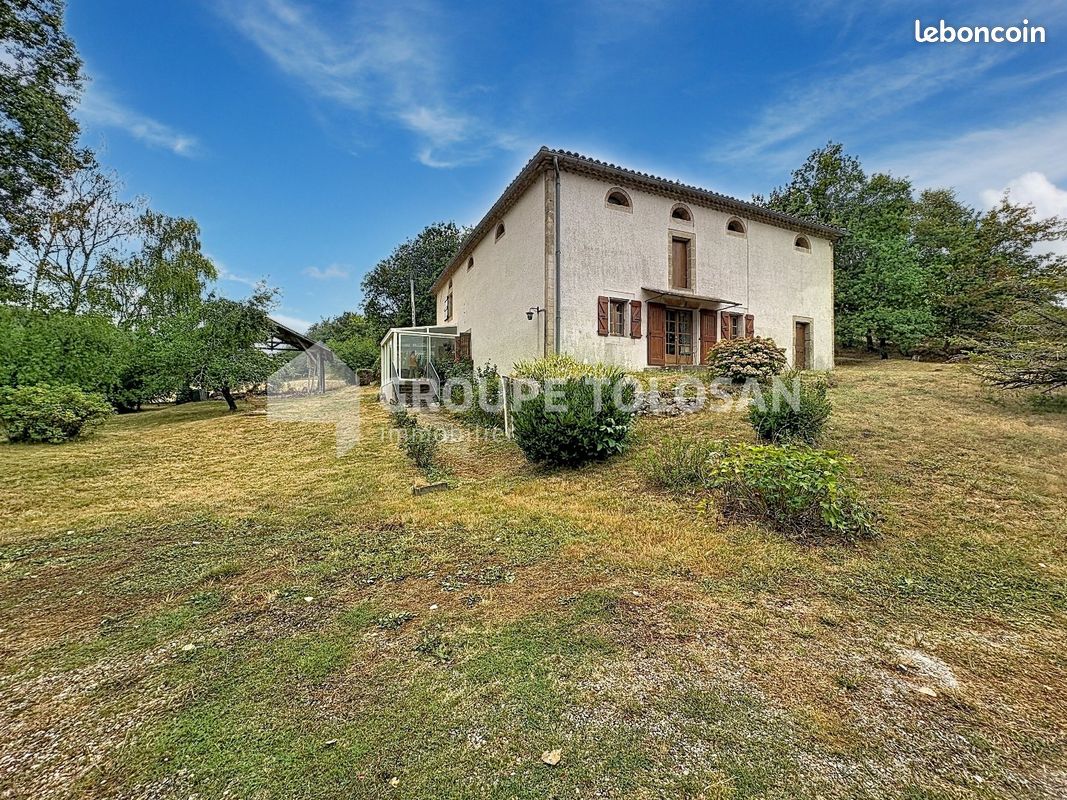 Maison 6 pièces 208 m² · à Bourg-Saint-Bernard · 208 m² · 336 000 €