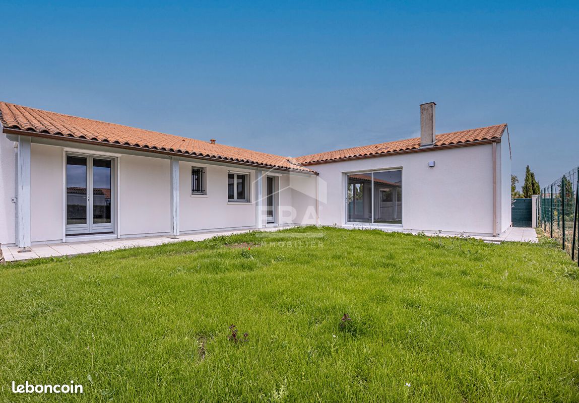 Maison 6 pièces 153 m² · à Saint-Rogatien · 153 m² · 499 900 €