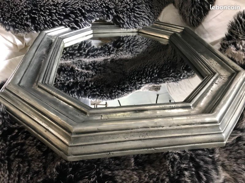 Miroir ancien en étain 65cmx55cm (image 5)