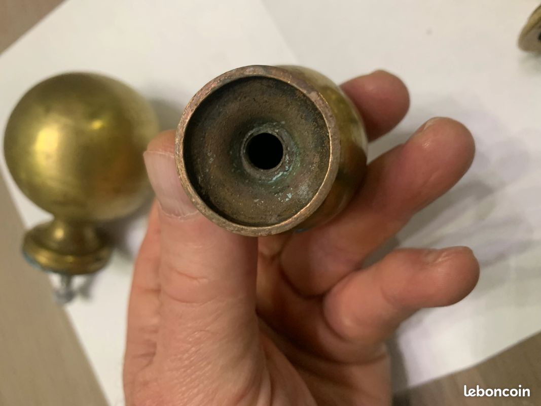 Deux Boules D’Escalier Anciennes En Bronze Laiton – Embouts De Rideaux Vintage 40-60