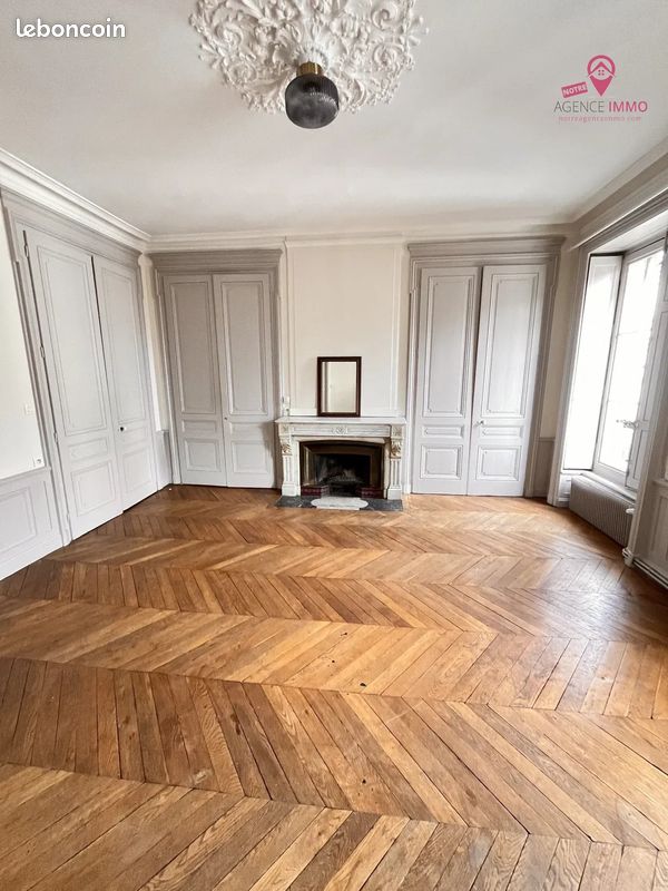 Appartement 5 pièces 170 m² · à Lyon · 170 m² · 2 495 €/mois