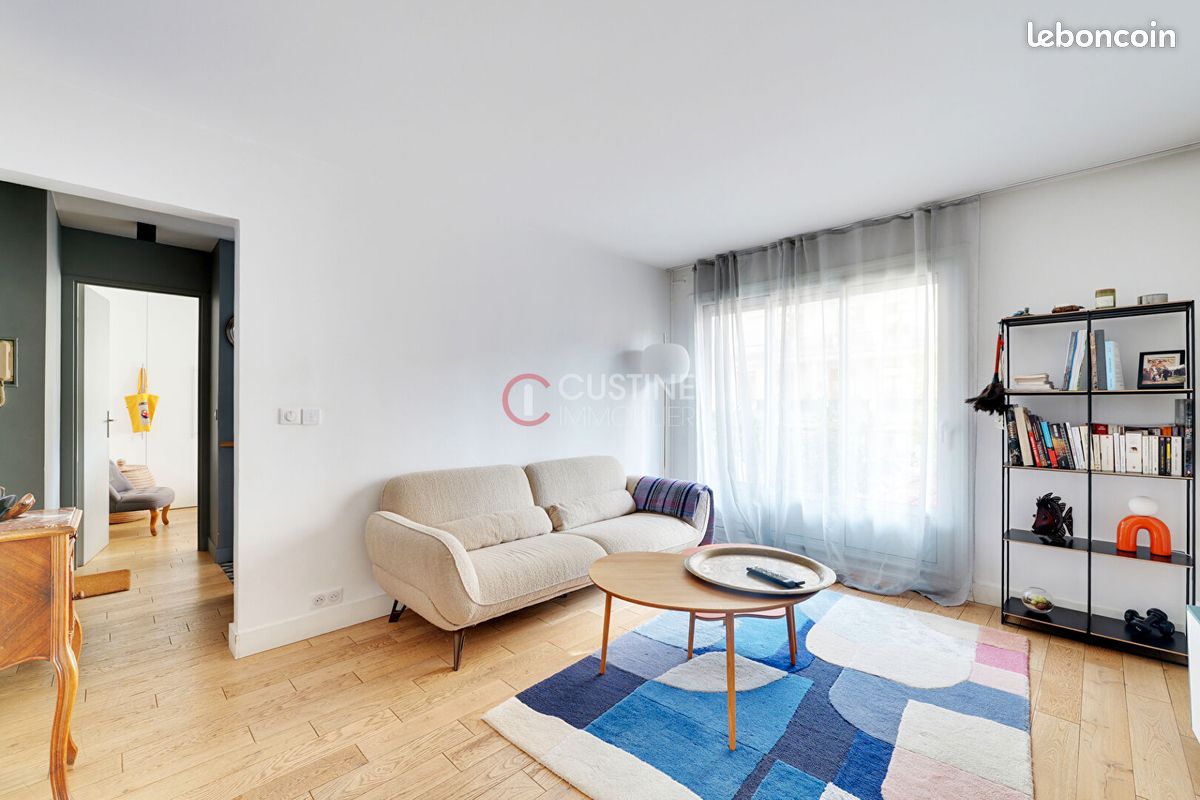 Appartement 2 pièces 44 m² · à Paris · 44 m² · 384 000 €