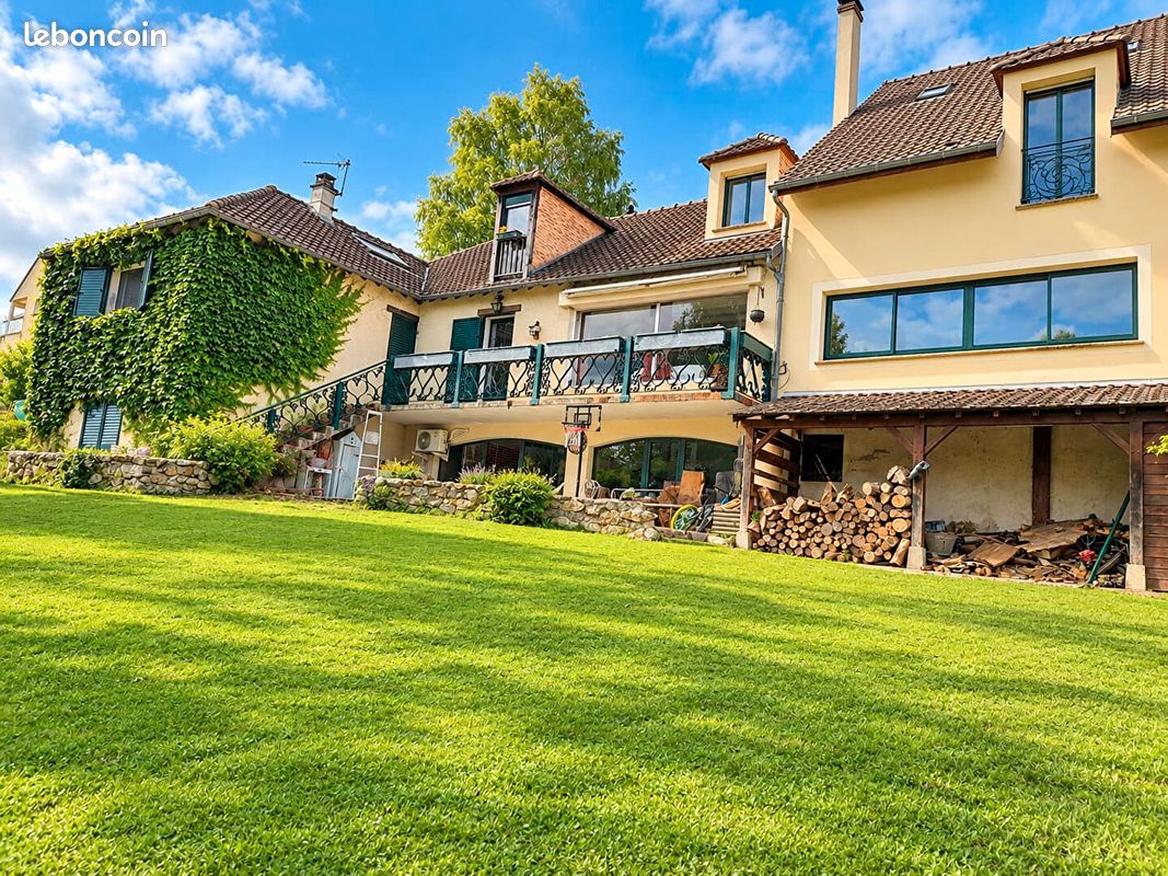 Maison 14 pièces 330 m² · à La Ferté-sous-Jouarre · 330 m² · 381 000 €