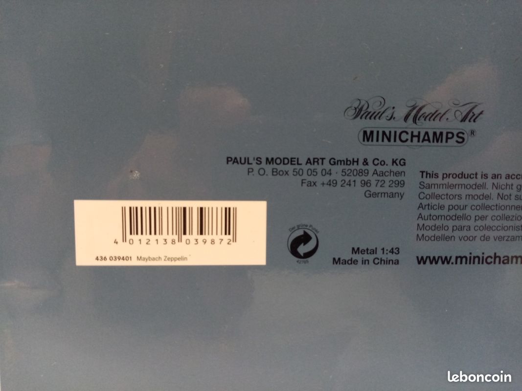 Minichamps 1:43 Maybach Zeppelin built in 1932 blue / white 436039408 Minichamps 1:43 Maybach Zeppelin built in 1932 blue / white 436039408