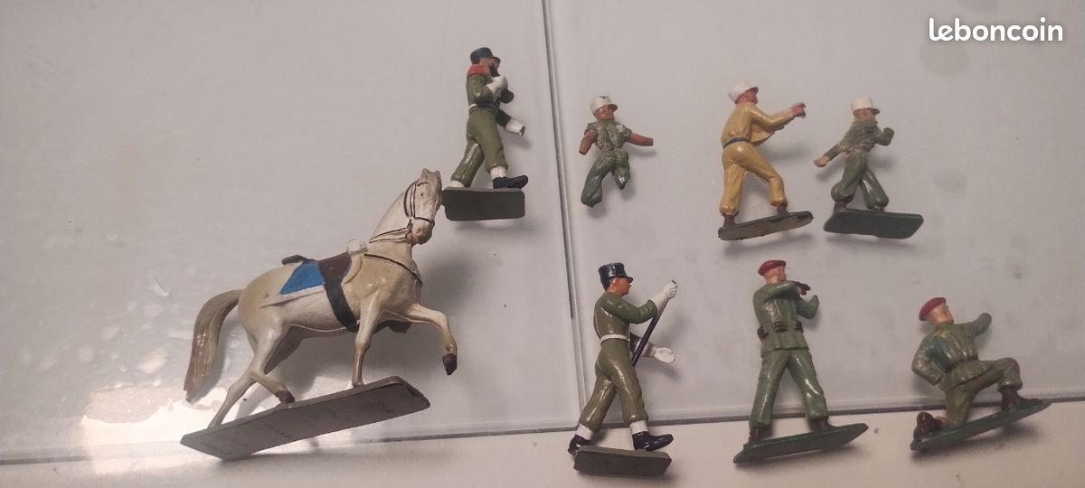 Lot De Figurines Militaires Starlux - Jouets Miniatures Vintage - Occasion