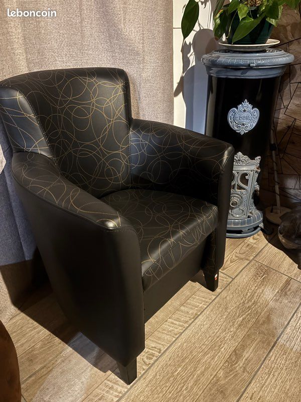 Fauteuil type crapaud (image 2)
