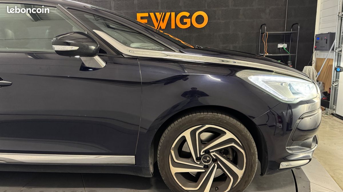 DS DS 5 2.0 BLUEHDI 180ch SPORT CHIC BVA START-STOP (image 26)