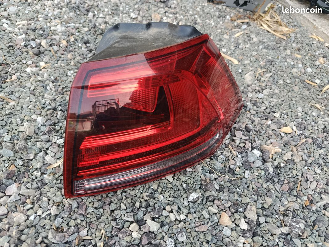 Feu arrière golf 7 (image 1)